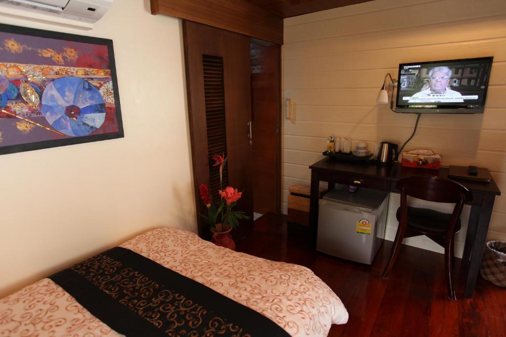 Ao Nang Home Stay - Adults Only Room photo